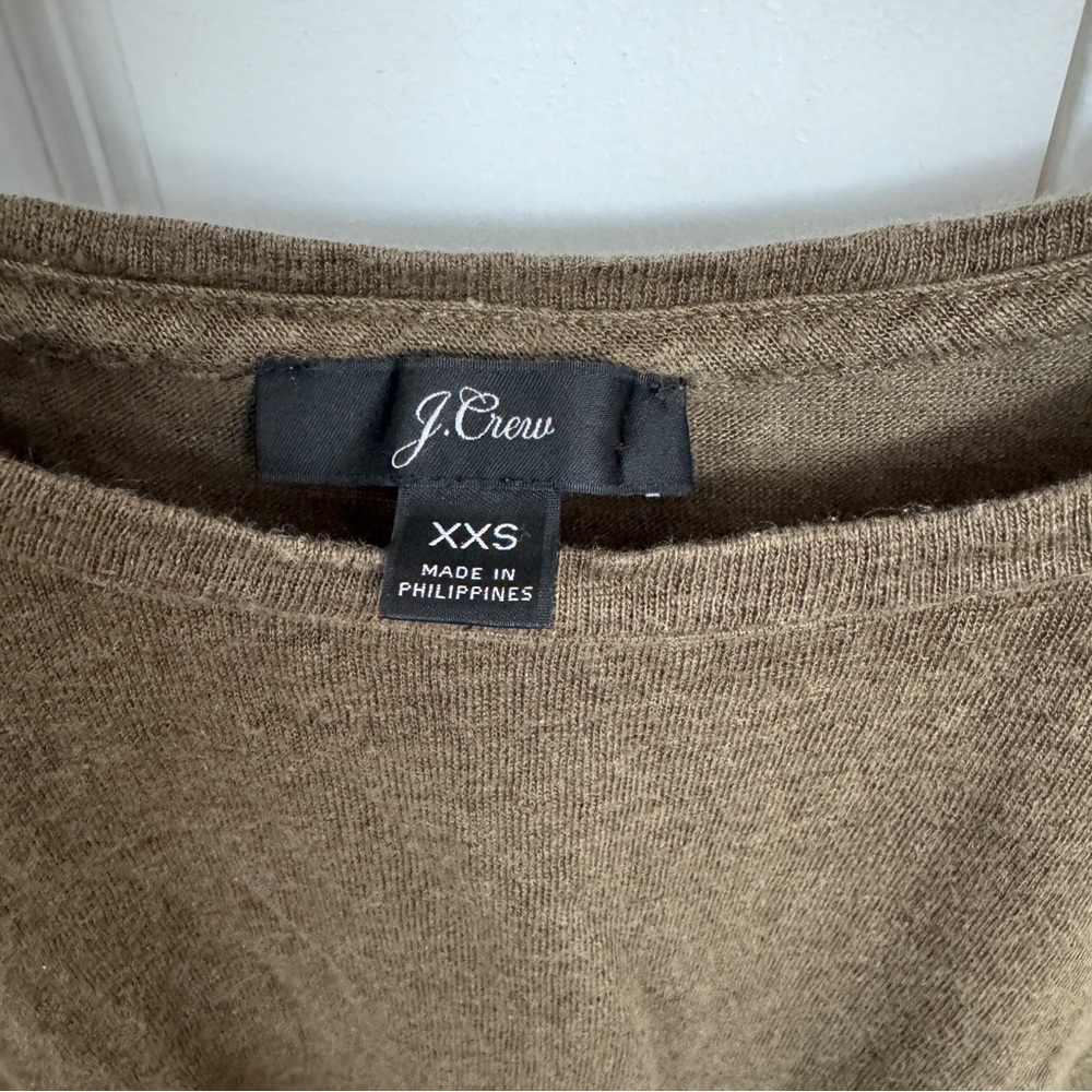 J.Crew 100% Linen ruffle hem top olive green XXS - Picture 3 of 4